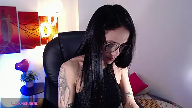 Snapshot of Ashley_olivares chatting on 10/01/25, 01:11 Ashley olivares online show from 10/01/25, 01:11