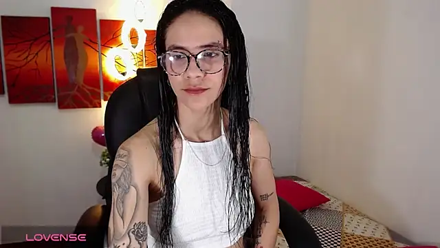 Snapshot of Ashley_olivares chatting on 09/27/25, 04:57 Ashley olivares online show from 09/27/25, 04:57