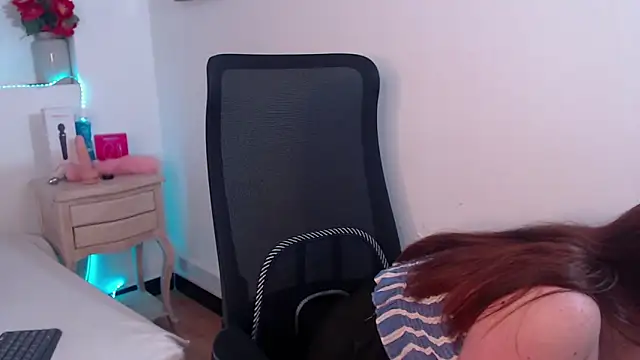 Vicluxxx online show from 12/18/25, 01:48