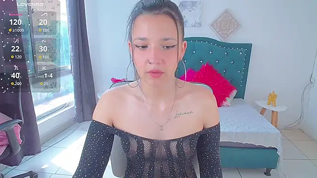 Snapshot of IamBunny_f_w chatting on 09/17/25, 01:24 IamBunny f w online show from 09/17/25, 01:24