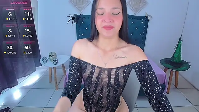 IamBunny f w online show from 10/30/25, 01:31