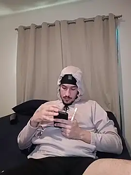 Jadriel23 online show from 11/21/25, 09:36