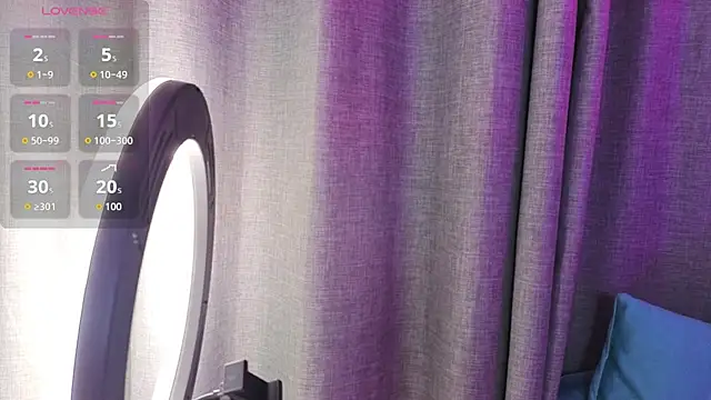 Snapshot of _valeria_saenz_ chatting on 01/15/26, 04:27 valeria saenz online show from 01/15/26, 04:27