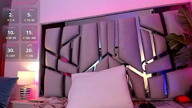  valeria saenz  online show from 11/15/25, 03:10