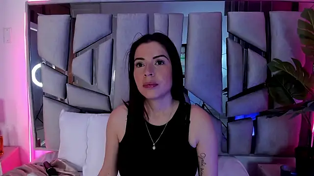  valeria saenz  online show from 10/03/25, 02:48