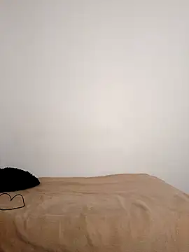 Gyminae online show from 10/27/25, 08:26