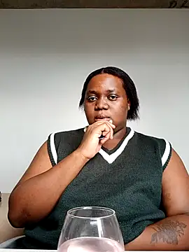 Gyminae online show from 11/19/25, 11:54