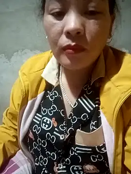 Snapshot of ningchun20 chatting on 11/12/25, 11:36 ningchun20 online show from 11/12/25, 11:36