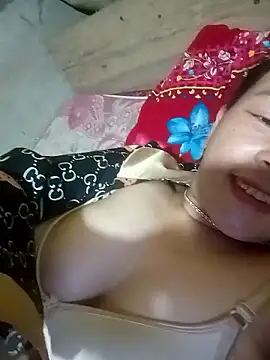 Snapshot of ningchun20 chatting on 11/12/25, 11:41 ningchun20 online show from 11/12/25, 11:41