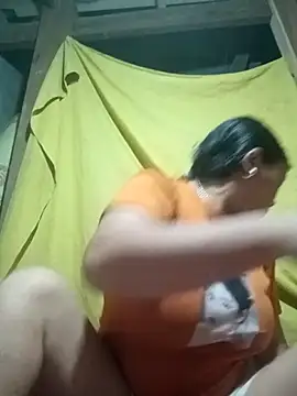 Snapshot of ningchun20 chatting on 10/30/25, 11:30 ningchun20 online show from 10/30/25, 11:30