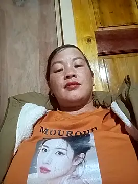 Snapshot of ningchun20 chatting on 12/16/25, 10:30 ningchun20 online show from 12/16/25, 10:30