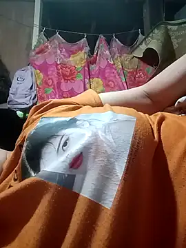 Snapshot of ningchun20 chatting on 10/29/25, 10:20 ningchun20 online show from 10/29/25, 10:20