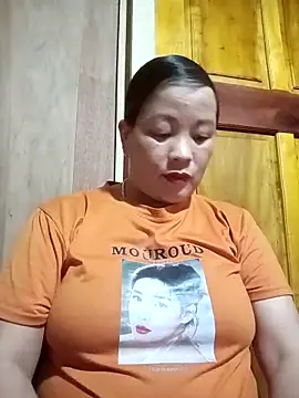 Snapshot of ningchun20 chatting on 10/17/25, 02:19 ningchun20 online show from 10/17/25, 02:19