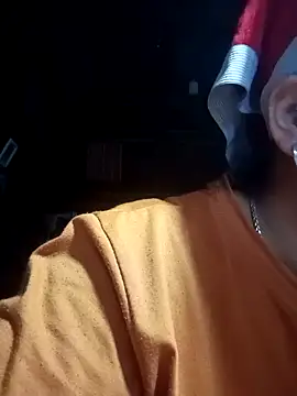 Snapshot of ningchun20 chatting on 10/21/25, 08:03 ningchun20 online show from 10/21/25, 08:03