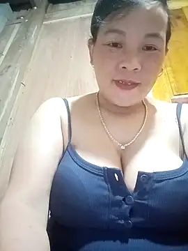 Snapshot of ningchun20 chatting on 10/13/25, 11:01 ningchun20 online show from 10/13/25, 11:01