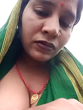 Hot Seema83 online show from 10/31/25, 11:29
