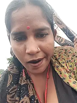 Hot Seema83 online show from 10/28/25, 10:03
