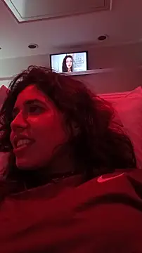 Maricamposs online show from 01/18/26, 12:19