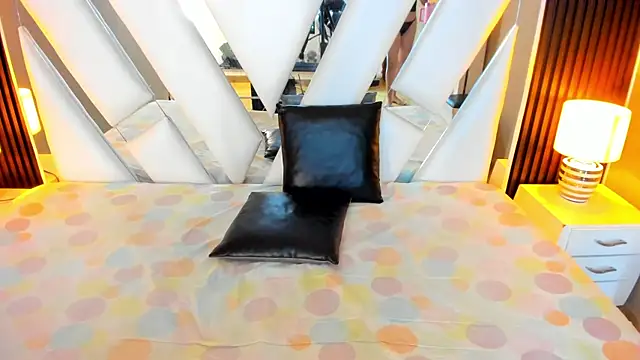 Amy Hottiee online show from 11/12/25, 12:09