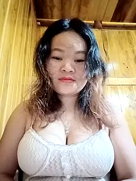 Snapshot of ctm-cute chatting on 04/21/26, 09:32 ctm-cute online show from 04/21/26, 09:32