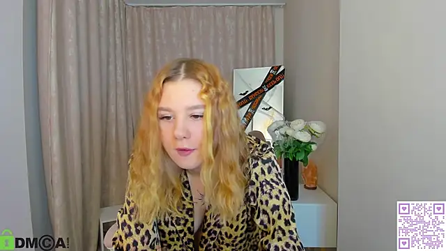 Brenda Puff online show from 10/31/25, 12:51