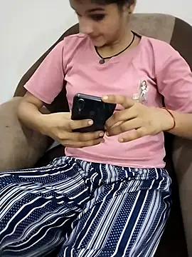 Snapshot of Student_girl2 chatting on 10/01/25, 05:39 Student girl2 online show from 10/01/25, 05:39