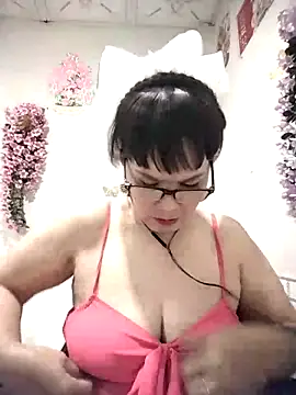 Ki xxx online show from 04/21/26, 11:50