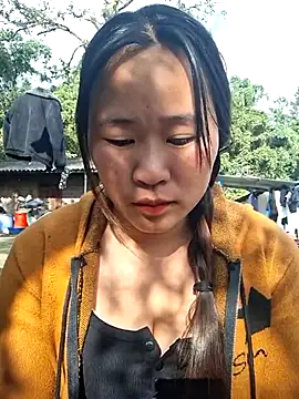 ALIENHR38 online show from 11/23/25, 01:48