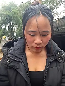 ALIENHR38 online show from 12/04/25, 01:26