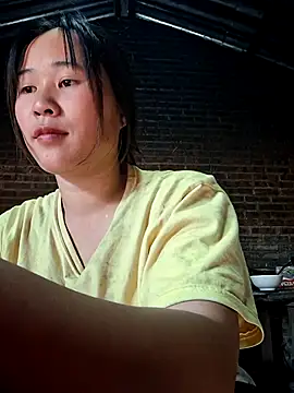 ALIENHR38 online show from 10/18/25, 12:45