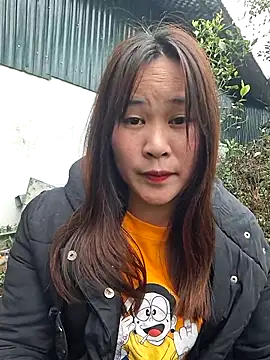 Snapshot of ALIENHR38 chatting on 02/17/26, 01:47 ALIENHR38 online show from 02/17/26, 01:47