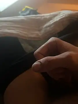 eltet12 online show from 09/27/25, 04:35