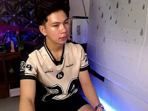 ursweet jade online show from 10/22/25, 10:25