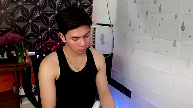 ursweet jade online show from 11/12/25, 10:30