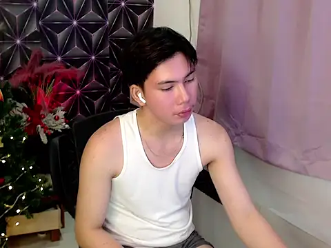 ursweet jade online show from 12/13/25, 08:04