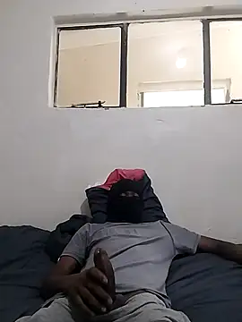 Snapshot of dumbBroke chatting on 11/07/25, 12:31 dumbBroke online show from 11/07/25, 12:31