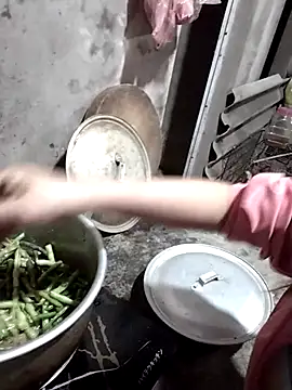 soope-00 online show from 10/13/25, 10:50