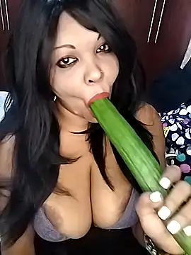 hemilynthomas2467 online show from 04/22/26, 11:06