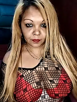 hemilynthomas2467 online show from 10/05/25, 10:39