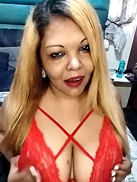 hemilynthomas2467 online show from 11/03/25, 11:47