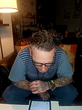 MRTATTWO online show from 10/03/25, 05:31