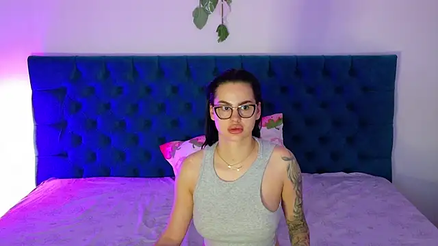 LexieRosse online show from 10/24/25, 05:06