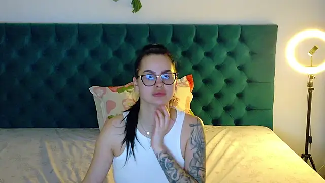 LexieRosse online show from 10/29/25, 03:55