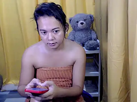 MissfrancesXxx online show from 04/11/26, 05:48