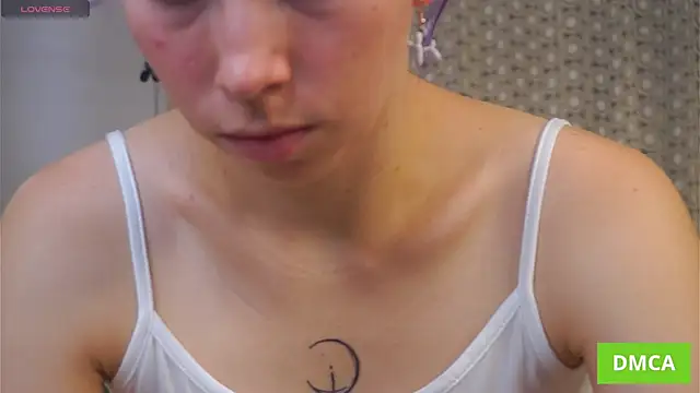 JuliannaWenger online show from 10/27/25, 04:08