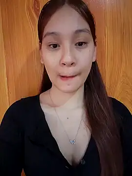 ChiecumBae online show from 12/18/25, 01:44