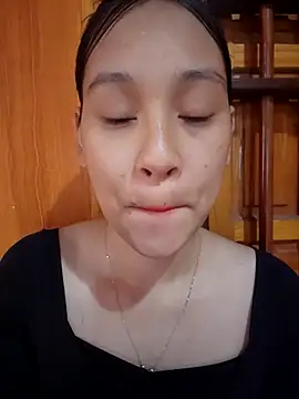 ChiecumBae online show from 10/04/25, 12:45