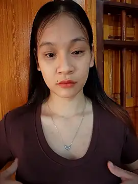 ChiecumBae online show from 10/17/25, 01:20