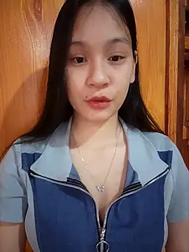 ChiecumBae online show from 11/18/25, 01:21