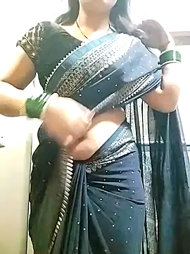 Hottestgirll online show from 01/08/26, 07:53